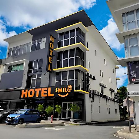 สไมล์ โฮเต็ล ซี 180 เชราส เซลาตัน บาลากอง คาแยง Hotel เชอราส ภายนอก รูปภาพ